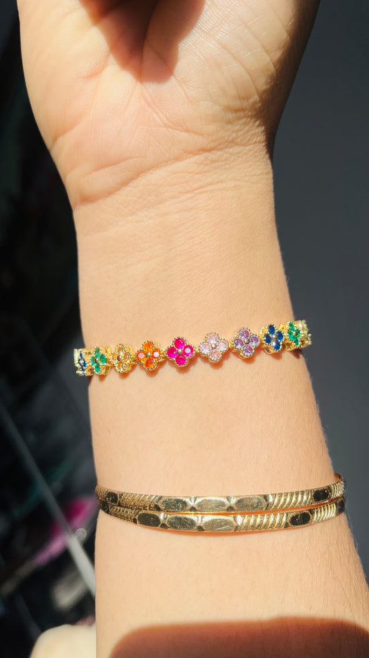 Blossom Radiance Bracelet – A Love Story in Bloom